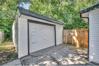 3642 Albany Avenue, Lorain, OH 44055 - Photo 47