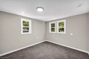 3642 Albany Ave, Lorain, OH 44055 - Photo 37