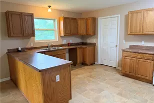 6351 Bushnell Rd, Conneaut, OH 44030 - Photo 11