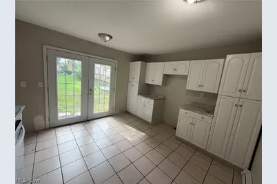3901 Woburn Avenue, Loveland, OH 44109 - Photo 7