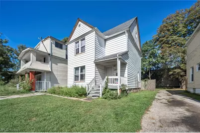 10631 Dupont Avenue, Loveland, OH 44105 - Photo 5