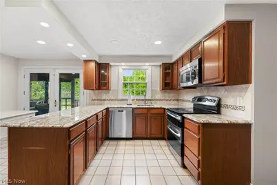 7377 Amanda Place, Concord Twp, OH 44077 - Photo 9