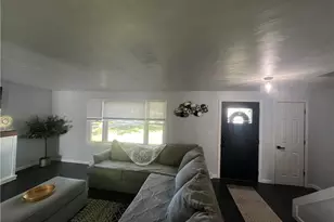4611 Deopham Green Dr, Youngstown, OH 44515 - Photo 5
