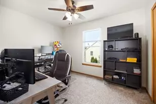 832 Queens Gate Way, Wadsworth, OH 44281 - Photo 19
