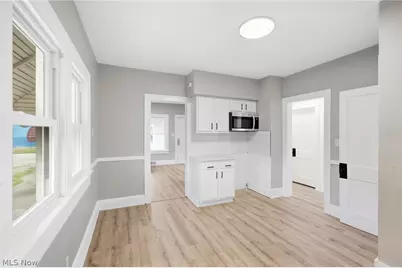 13202 Melzer Avenue, Loveland, OH 44120 - Photo 11