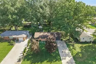 437 Bicksler Dr, Wadsworth, OH 44281 - Photo 23