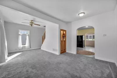 42027 Griswold Road, Elyria, OH 44035 - Photo 9