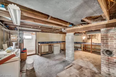 42027 Griswold Road, Elyria, OH 44035 - Photo 43