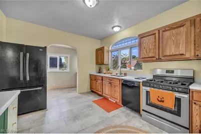 42027 Griswold Road, Elyria, OH 44035 - Photo 15