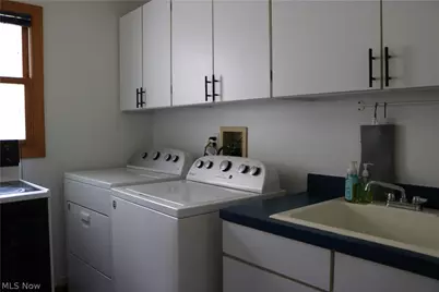 8766 Pointe Drive, Grandview Heights, OH 44147 - Photo 27