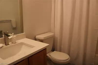 8766 Pointe Drive, Grandview Heights, OH 44147 - Photo 25