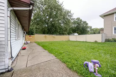1409 Rowland Avenue NE, Canton, OH 44705 - Photo 33