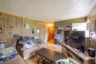 1409 Rowland Ave NE, Canton, OH 44705 - Photo 17