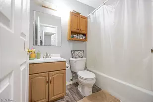 1409 Rowland Ave NE, Canton, OH 44705 - Photo 11