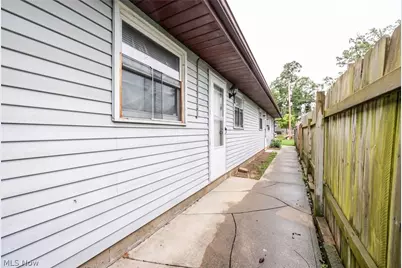 1409 Rowland Avenue NE, Canton, OH 44705 - Photo 29