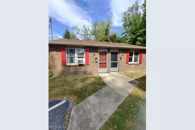 31 1/2 Elm Street #C2, Struthers, OH 44471 - Photo 1