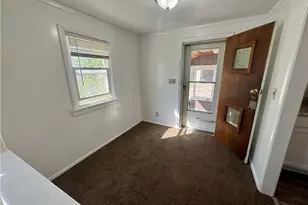 423 7th St, Fairport Harbor, OH 44077 - Photo 5