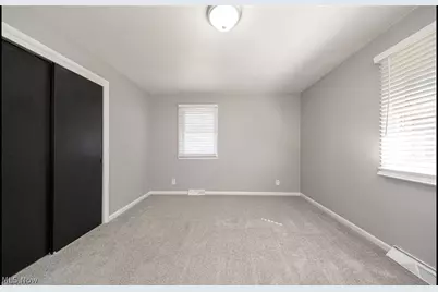 3525 Shirley Road, Youngstown, OH 44502 - Photo 9