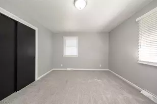 3525 Shirley Rd, Youngstown, OH 44502 - Photo 9