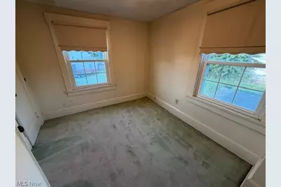 1547 Maple Avenue NE, Canton, OH 44705 - Photo 11