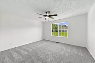 3382 Coopers Trail, Lorain, OH 44053 - Photo 9