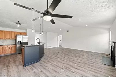3382 Coopers Trail, Lorain, OH 44053 - Photo 5