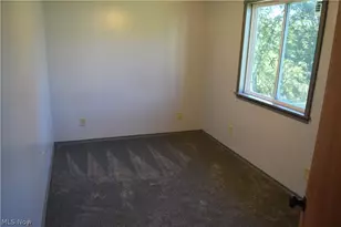 46948 Columbia Hill Rd, St Clairsville, OH 43950 - Photo 11