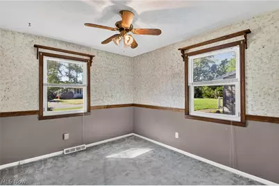 2426 Russell Avenue, Youngstown, OH 44509 - Photo 9