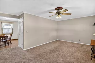 2426 Russell Ave, Youngstown, OH 44509 - Photo 7