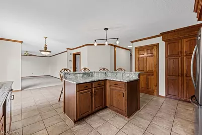 6962 Mapleridge Circle NW, Canton, OH 44718 - Photo 15
