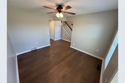 1319 Parkdale Drive, Dover, OH 44622 - Photo 7