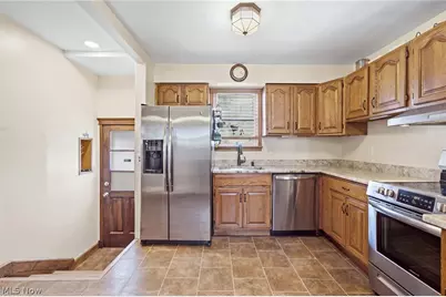 2774 W Royalton Road, Grandview Heights, OH 44147 - Photo 11
