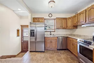 2774 W Royalton Rd, Grandview Heights, OH 44147 - Photo 11