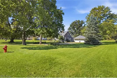 2774 W Royalton Road, Grandview Heights, OH 44147 - Photo 3