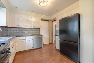 417 Tuscarawas Ave NW, Brewster, OH 44613 - Photo 21