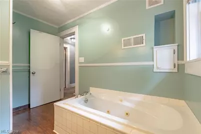417 Tuscarawas Avenue NW, Brewster, OH 44613 - Photo 29