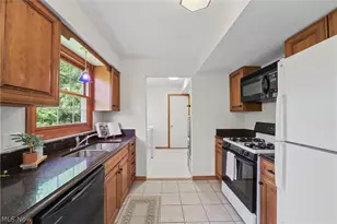 4902 Lakeview Dr, Mentor, OH 44060 - Photo 15