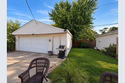 4108 W 49th Street, Loveland, OH 44144 - Photo 5