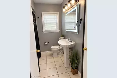 4108 W 49th Street, Loveland, OH 44144 - Photo 11