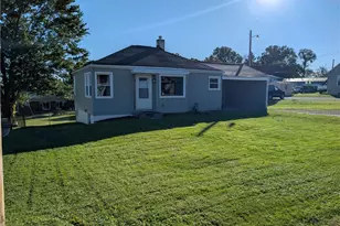 16 Grandview Rd, Cambridge, OH 43725 - Photo 1