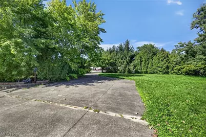 2306 Canfield Road, Akron, OH 44312 - Photo 31