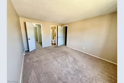 817 Tollis Parkway #8, Grandview Heights, OH 44147 - Photo 19