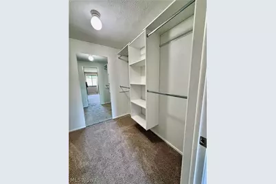 817 Tollis Parkway #8, Grandview Heights, OH 44147 - Photo 21