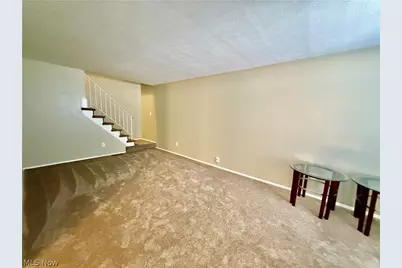 817 Tollis Parkway #8, Grandview Heights, OH 44147 - Photo 11