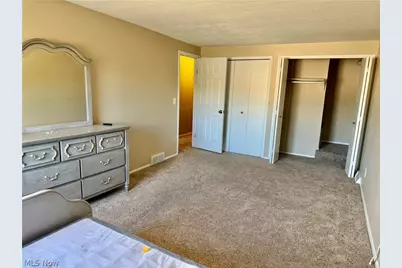 817 Tollis Parkway #8, Grandview Heights, OH 44147 - Photo 15
