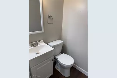 817 Tollis Parkway #8, Grandview Heights, OH 44147 - Photo 9