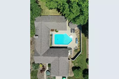 8672 Gatewood Drive, North Ridgeville, OH 44039 - Photo 5
