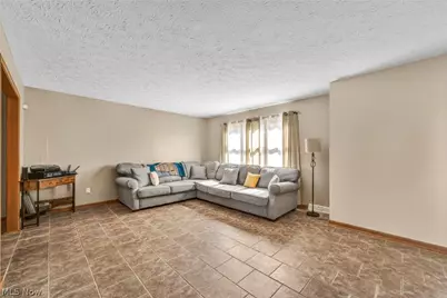 352 Carol Lane, Elyria, OH 44035 - Photo 15