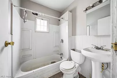 10022 Adams Avenue, Loveland, OH 44108 - Photo 31