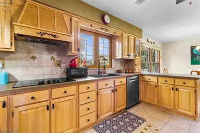 47568 Middle Ridge Road, Amherst, OH 44001 - Photo 19